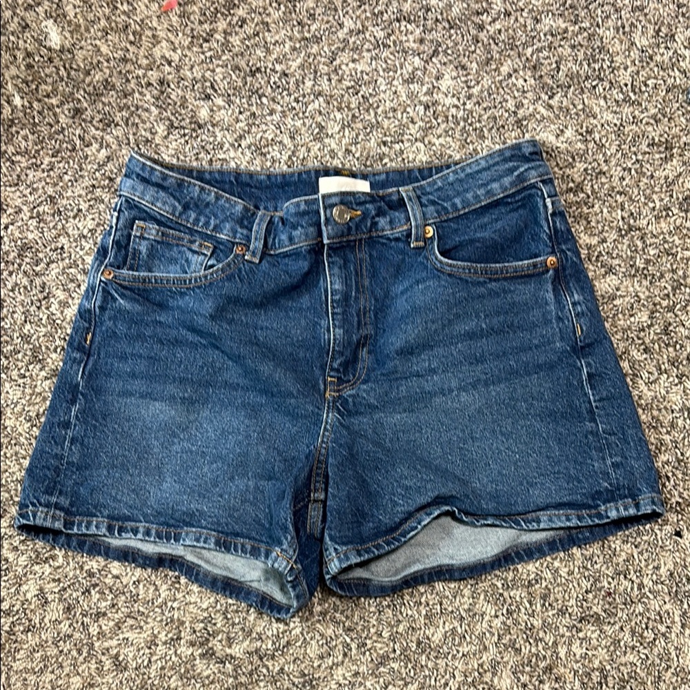 H&M High-Waisted Jean Shorts